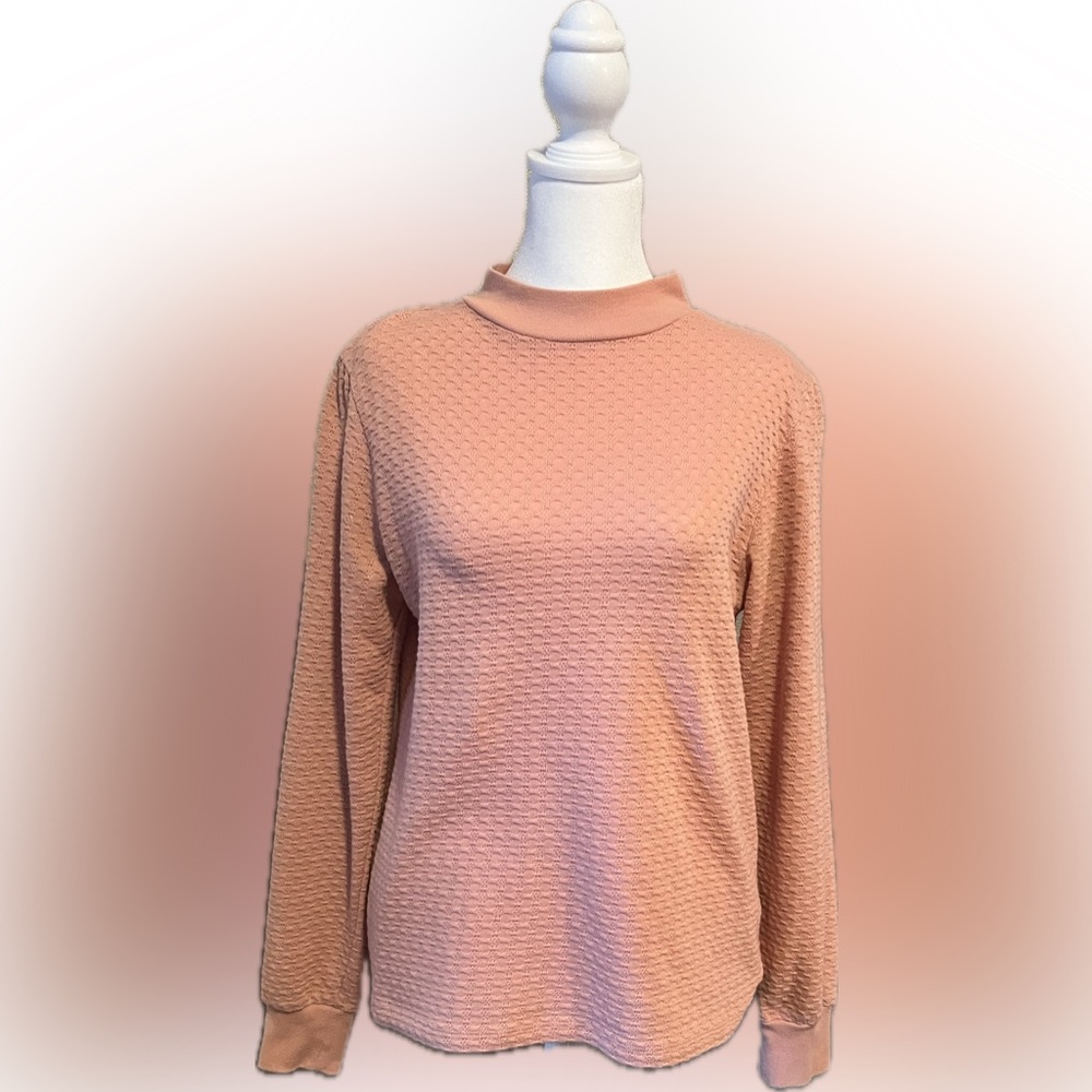 Ladies J. Crew Slightly textured low turtleneck sweater size small. Dusty pink